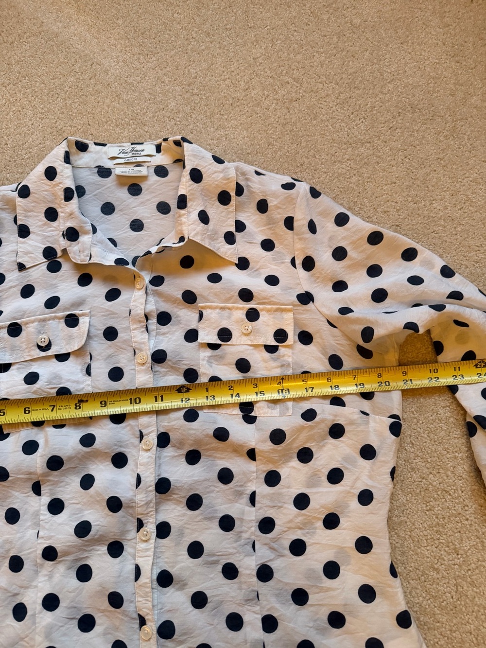 NWOT White Button-Up Shirt with Black Polka Dots - Picture 4 of 8